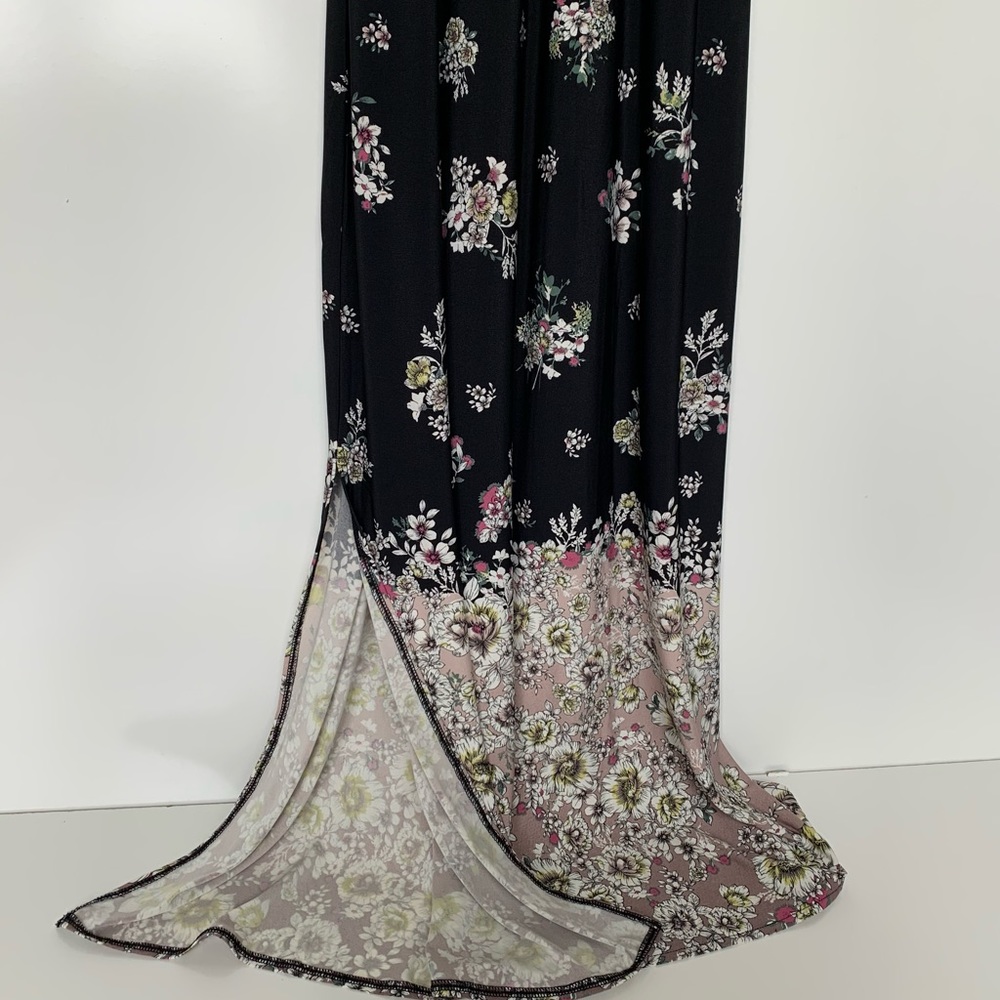 NWOT Floral Maxi Dress - Picture 15 of 16